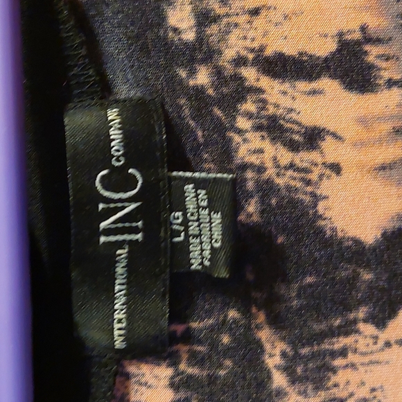 Brand: INC Size: XL Colour: Black and Pink - Picture 4 of 5